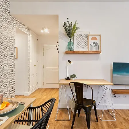 Ride Center Apartment *